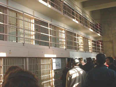 Alcatraz_13.jpg (32554 bytes)