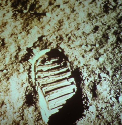 Click for 5 megapixel image.