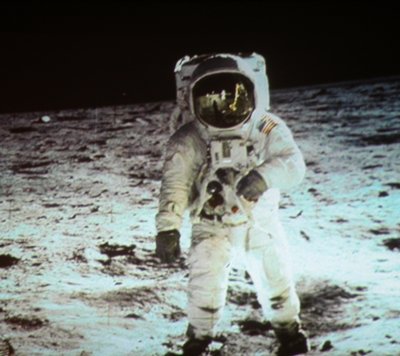 Click for 5 megapixel image.