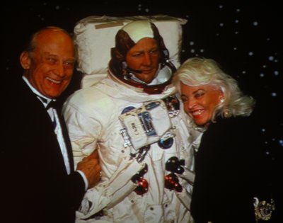 Click for 5 megapixel image.