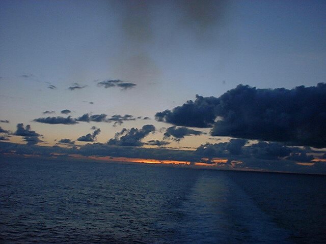 Mar09_43.jpg (48508 bytes)