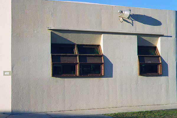 block.jpg (32910 bytes)