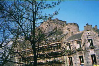 castle2.jpg (192132 bytes)