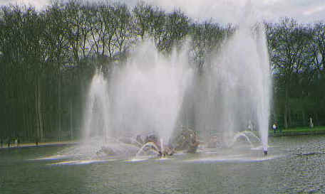 versy5.jpg (81624 bytes)